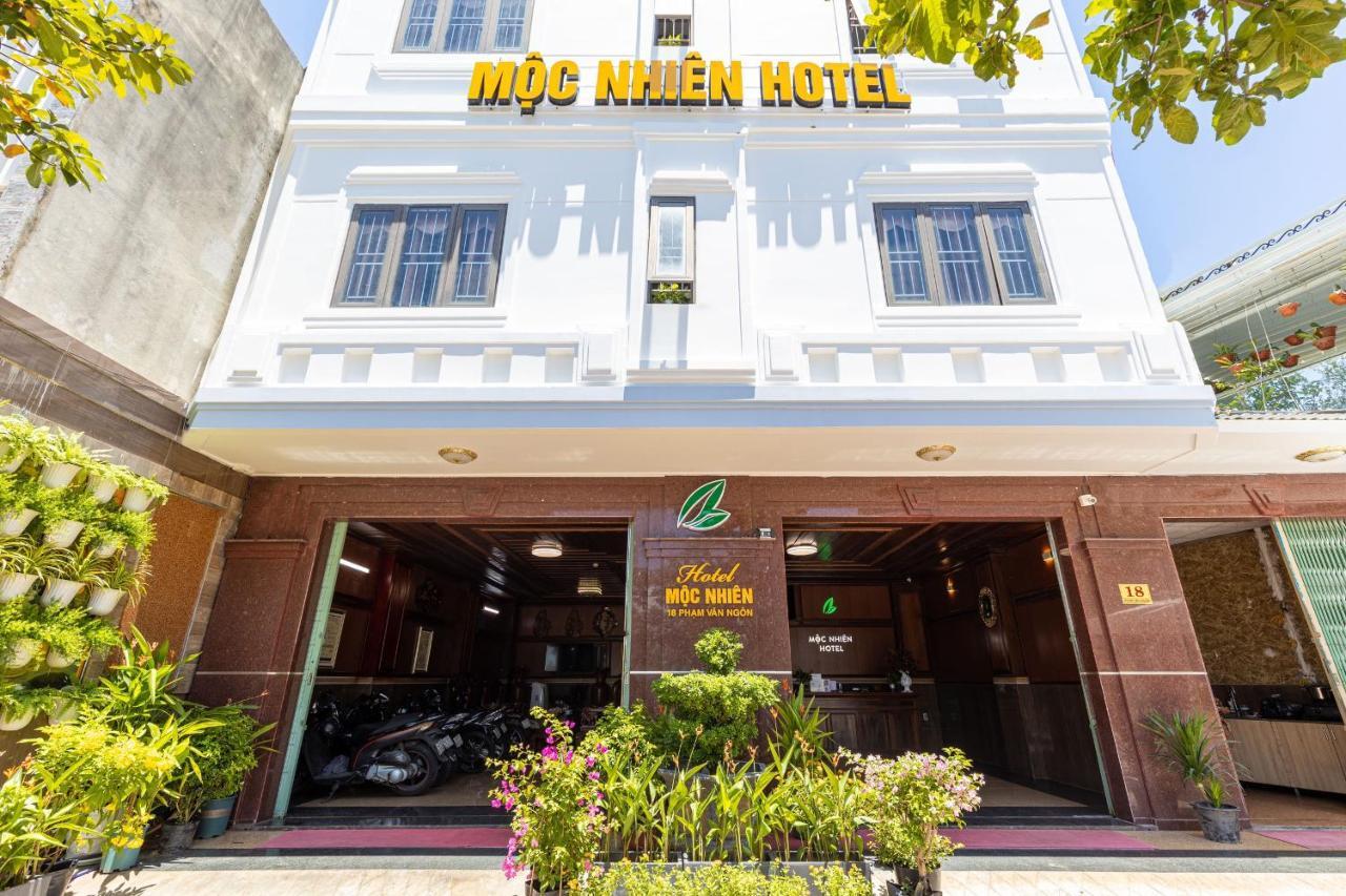 Moc Nhien Hotel Дананг Экстерьер фото