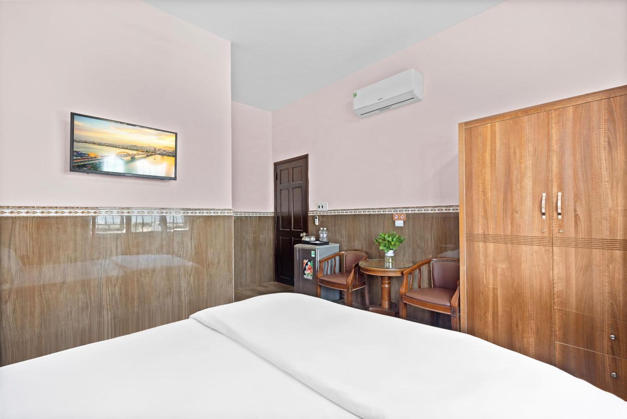 Moc Nhien Hotel Дананг Экстерьер фото