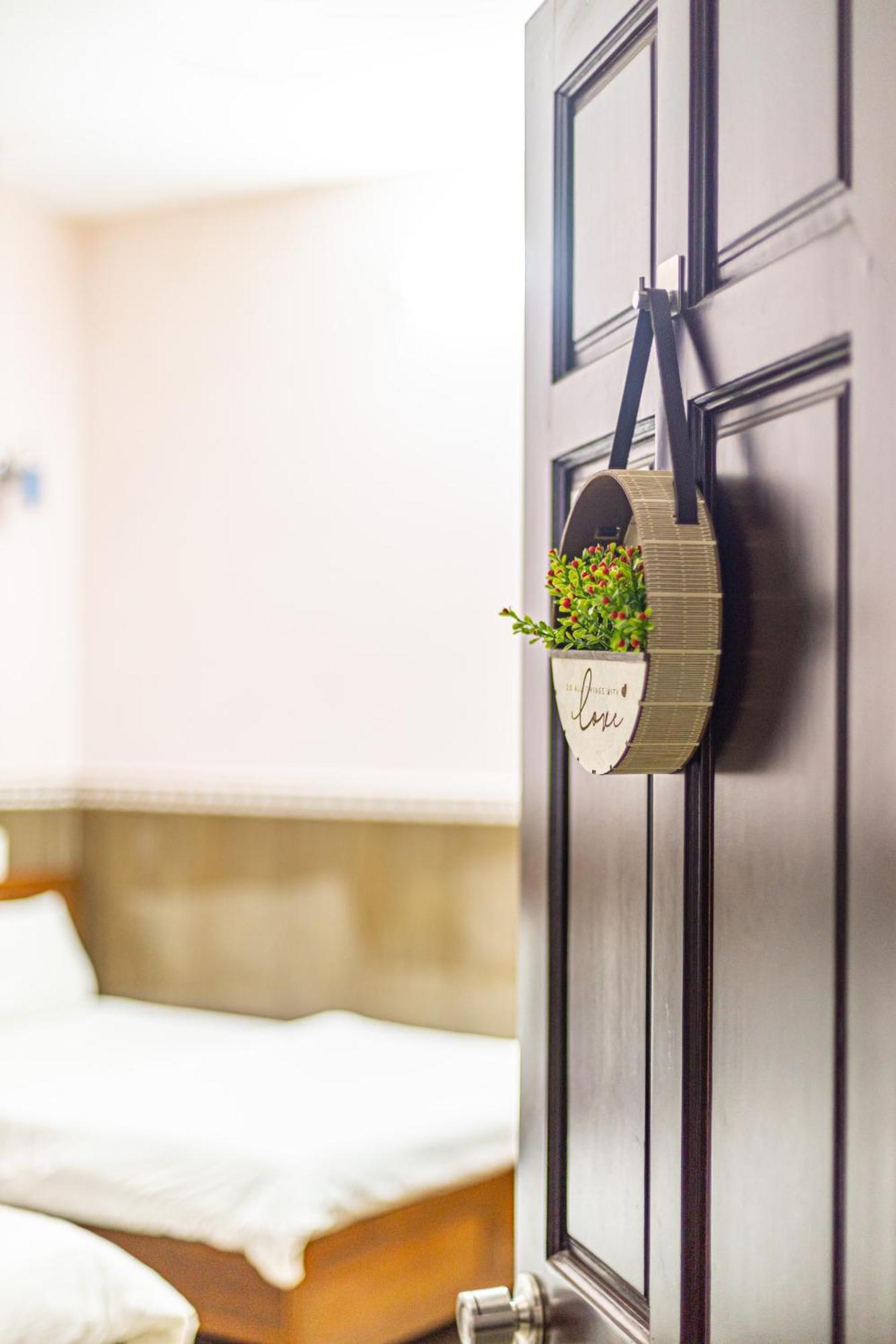 Moc Nhien Hotel Дананг Экстерьер фото
